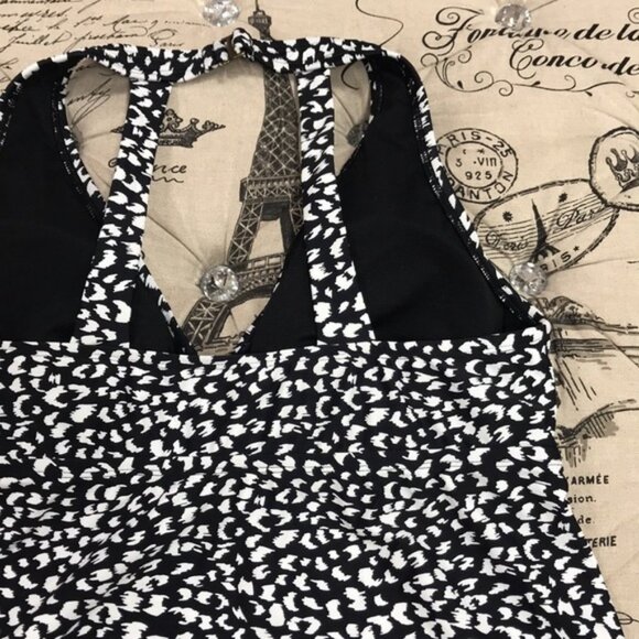 Island Escape Trendy H-Back Underwire Swim Top - Picture 6 of 9